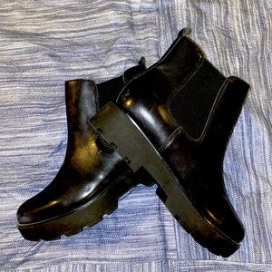 Steve Madden boots